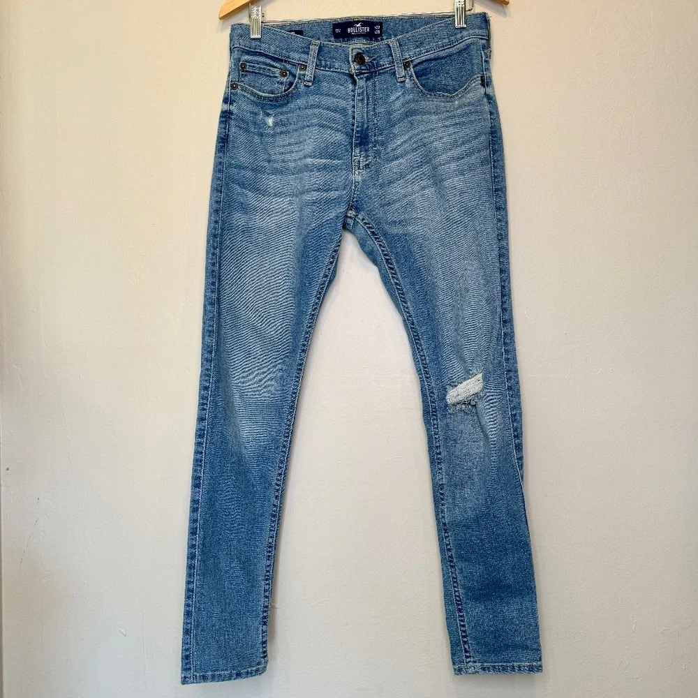 Hollister | Super Skinny Advanced Stretch Factory Busted Knee Distressed Jeans
